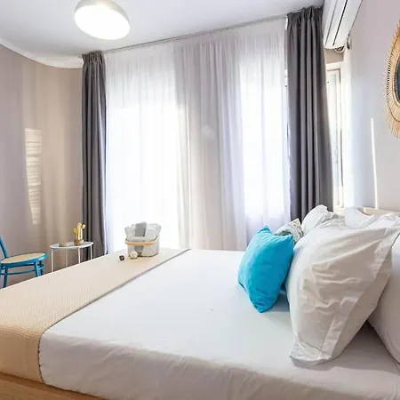 31 - Central, Access Apartment Himare