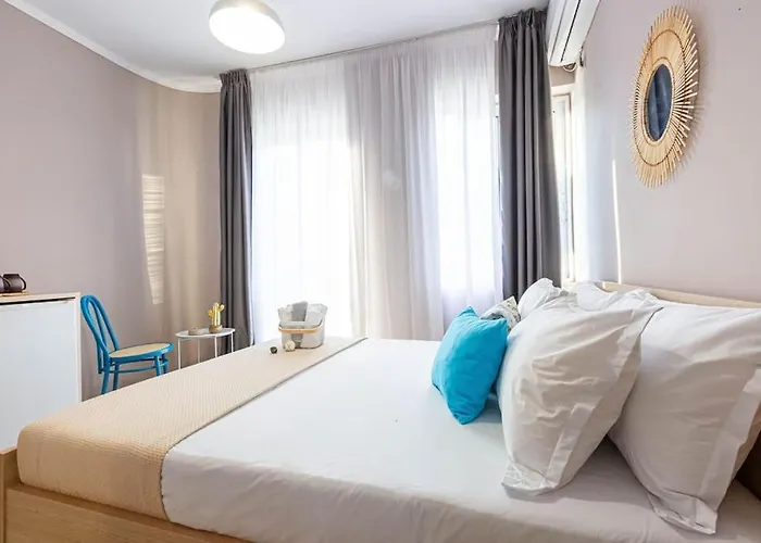 31 - Central, Access Apartament Himara